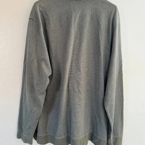 Izod Men's Pullover Size Small - Picture 4 of 6